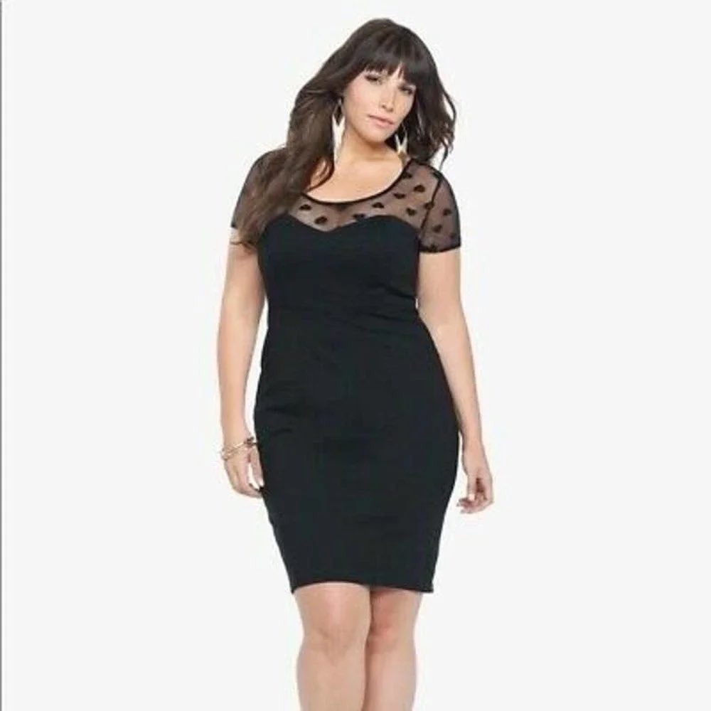 Torrid Black Ponte Mesh Heart Sheath Dress NWT Size 16 Heart Yoke Cocktail